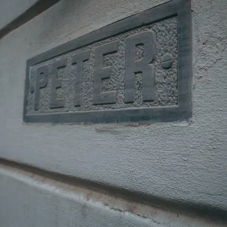 Διαμέρισμα 28 Peter *